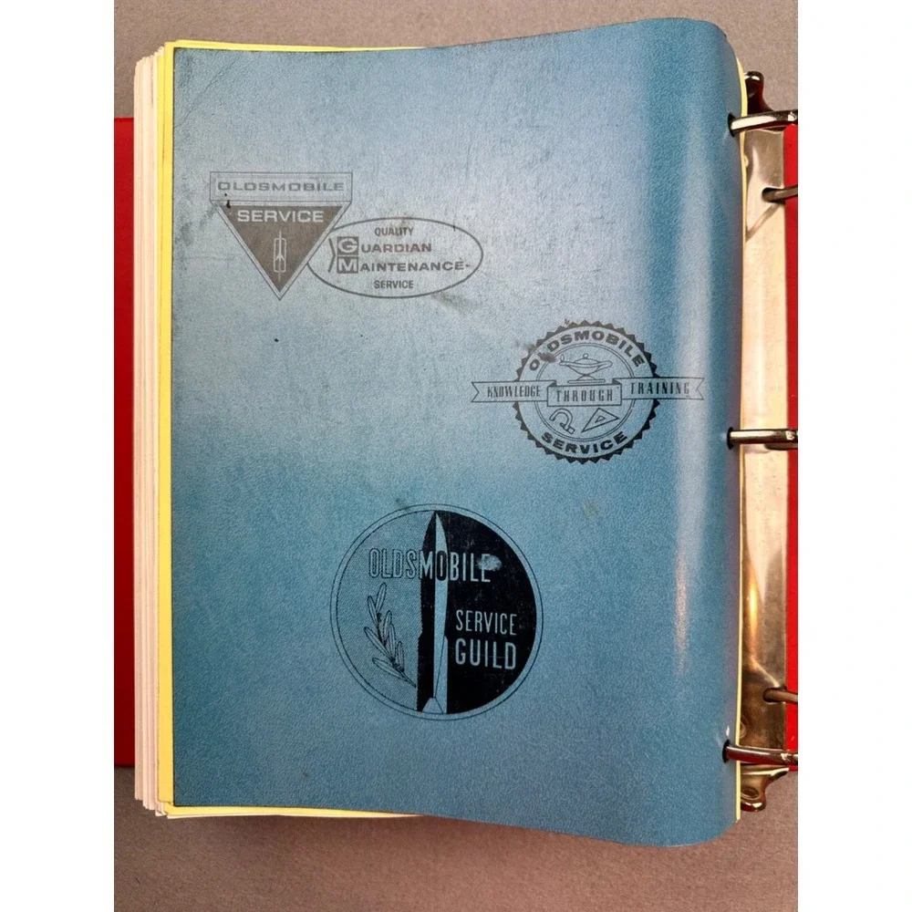 1971 Oldsmobile Chassis Service‎ Manual_Binder Included_Clean